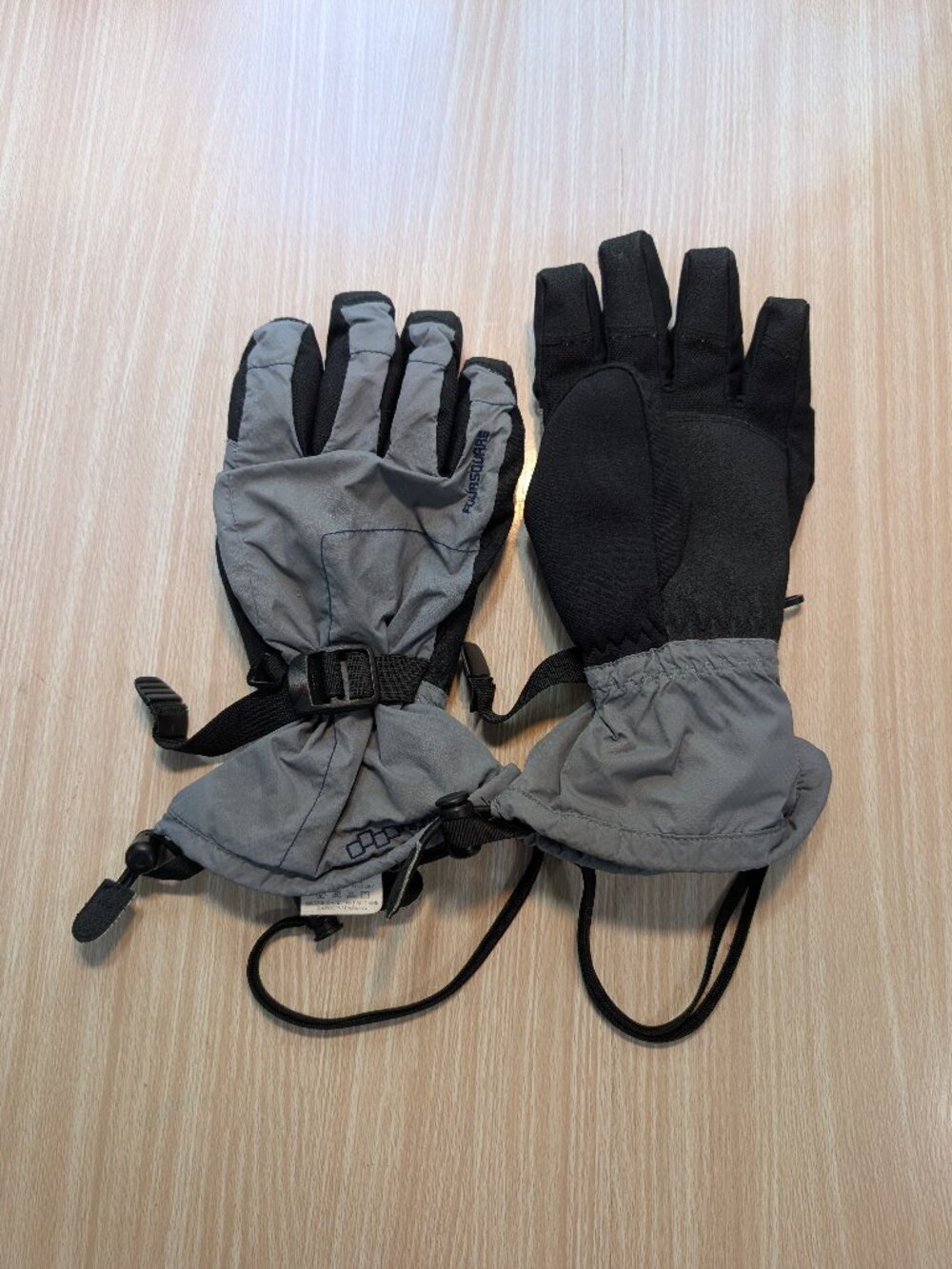 Foursquare Outerwear Insulated Waterproof Snowboarding Winter Gauntlet Gloves